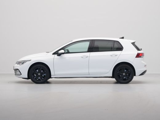 Volkswagen Golf 1.0 TSI 110pk Life Business Navigatie Memory Stoelverwarming Acc 99 ActivLease financial lease