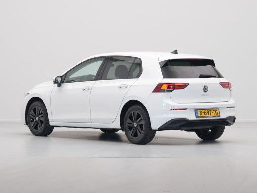 Volkswagen Golf 1.0 TSI 110pk Life Business Navigatie Memory Stoelverwarming Acc 99 ActivLease financial lease