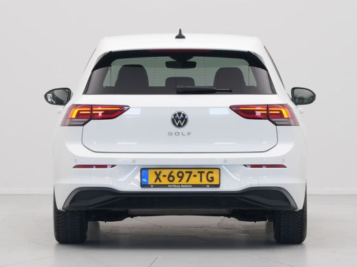 Volkswagen Golf 1.0 TSI 110pk Life Business Navigatie Memory Stoelverwarming Acc 99 ActivLease financial lease