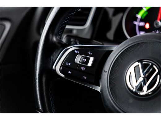 Volkswagen Golf 1.4 TSI PHEV GTE Adaptive, Apple carplay, Climate, ActivLease financial lease