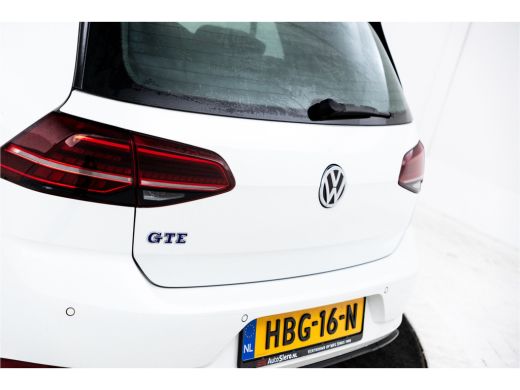 Volkswagen Golf 1.4 TSI PHEV GTE Adaptive, Apple carplay, Climate, ActivLease financial lease