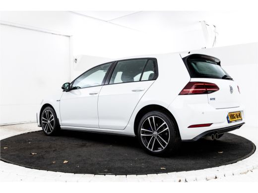 Volkswagen Golf 1.4 TSI PHEV GTE Adaptive, Apple carplay, Climate, ActivLease financial lease