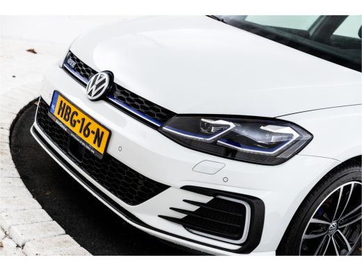 Volkswagen Golf 1.4 TSI PHEV GTE Adaptive, Apple carplay, Climate, ActivLease financial lease