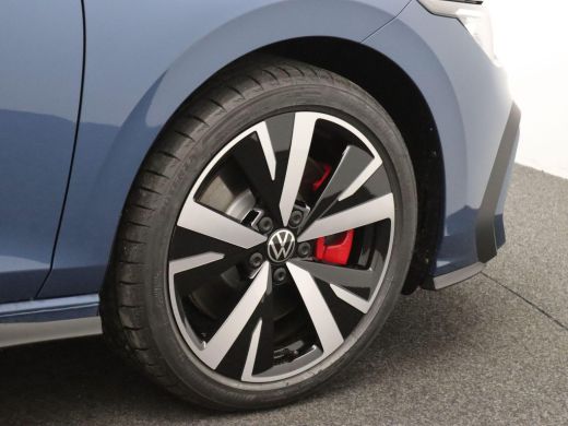 Volkswagen Golf 1.5 eHybrid GTE 272PK DSG Adaptieve Cruise Controle, Side Assist, Achteruitrijcamera, Stoel-Stuur... ActivLease financial lease