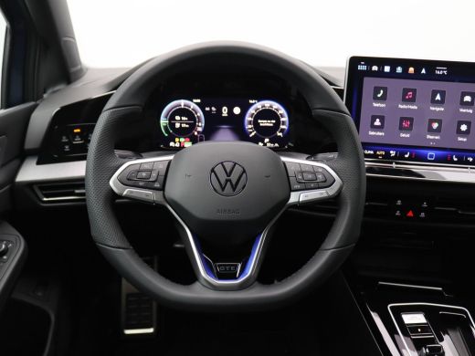 Volkswagen Golf 1.5 eHybrid GTE 272PK DSG Adaptieve Cruise Controle, Side Assist, Achteruitrijcamera, Stoel-Stuur... ActivLease financial lease