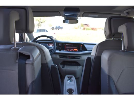 Volkswagen Multivan 1.5 eHybrid L2 Bulli Edition 4Motion TREKHAAK | CAMERA | ALL SEASONBANDEN ActivLease financial lease