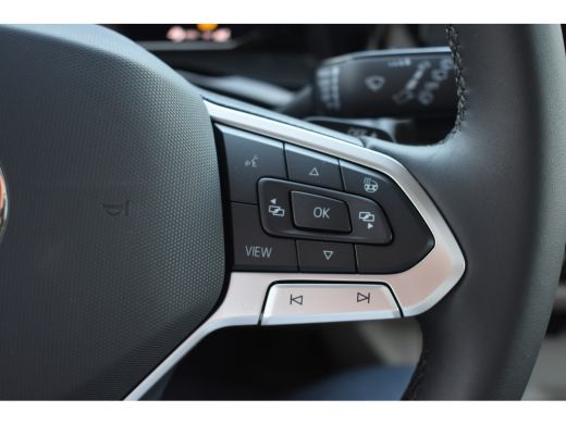 Volkswagen Multivan 1.5 eHybrid L2 Bulli Edition 4Motion TREKHAAK | CAMERA | ALL SEASONBANDEN ActivLease financial lease