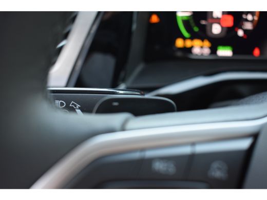 Volkswagen Multivan 1.5 eHybrid L2 Bulli Edition 4Motion TREKHAAK | CAMERA | ALL SEASONBANDEN ActivLease financial lease