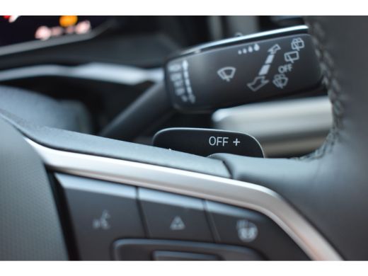 Volkswagen Multivan 1.5 eHybrid L2 Bulli Edition 4Motion TREKHAAK | CAMERA | ALL SEASONBANDEN ActivLease financial lease