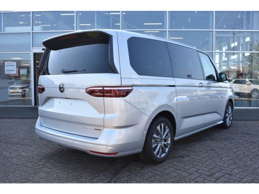 Volkswagen Multivan 1.5 eHybrid L2 Bulli Edition 4Motion TREKHAAK | CAMERA | ALL SEASONBANDEN ActivLease financial lease