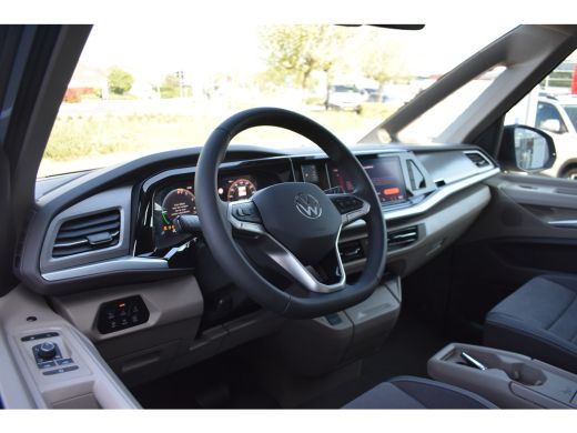 Volkswagen Multivan 1.5 eHybrid L2 Bulli Edition 4Motion TREKHAAK | CAMERA | ALL SEASONBANDEN ActivLease financial lease