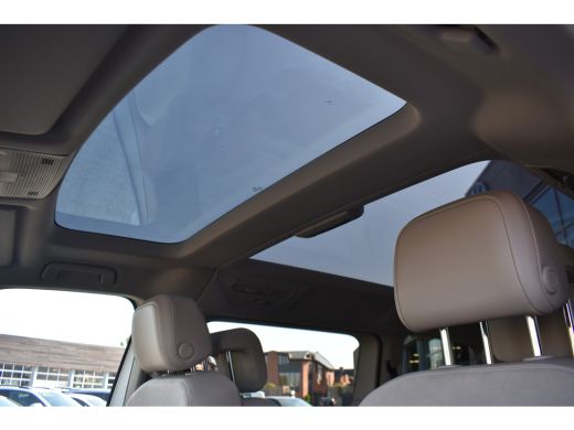 Volkswagen Multivan 1.5 eHybrid L2 Bulli Edition 4Motion TREKHAAK | CAMERA | ALL SEASONBANDEN ActivLease financial lease