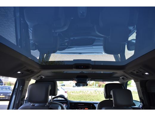Volkswagen Multivan 1.5 eHybrid L2 Bulli Edition 4Motion TREKHAAK | CAMERA | ALL SEASONBANDEN ActivLease financial lease