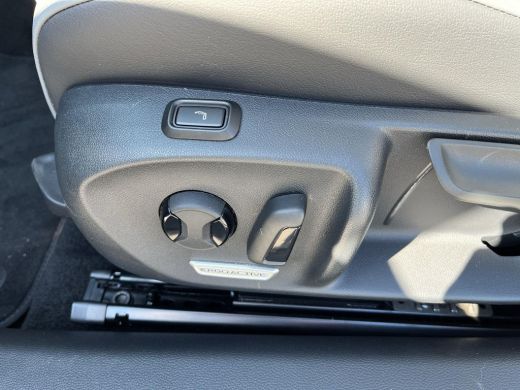 Volkswagen Passat Variant 1.5 eHybrid Business | Trekhaak | Navi | ERGO | ACC | A.cam | ActivLease financial lease