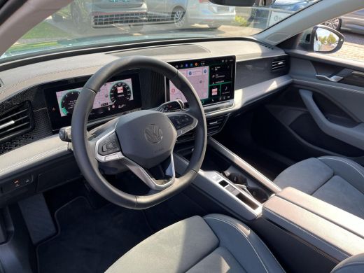Volkswagen Passat Variant 1.5 eTSI Business | Trekhaak | ERGO | 360 CAM | ACC | ActivLease financial lease