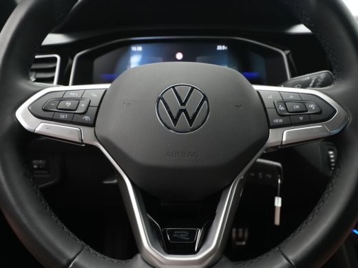 Volkswagen Polo 1.0 TSI R-Line 95 pk Led Apple Carcplay 17'' Velgen 21 ActivLease financial lease