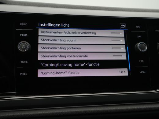 Volkswagen Polo 1.0 TSI R-Line 95 pk Led Apple Carcplay 17'' Velgen 21 ActivLease financial lease