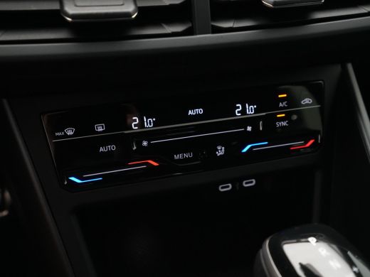 Volkswagen Polo 1.0 TSI R-Line 95 pk Led Apple Carcplay 17'' Velgen 21 ActivLease financial lease
