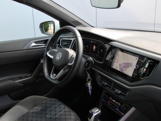Volkswagen Polo 1.0 TSI 110pk DSG R-Line | Acc | Lane | Camera ActivLease financial lease