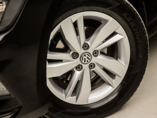 Volkswagen Polo 1.0 TSI Sportline (APPLE CARPLAY, GROOT NAVI, LM VELGEN, SPORTSTOELEN, ADAPTIVE CRUISE, NIEUWE AP... ActivLease financial lease