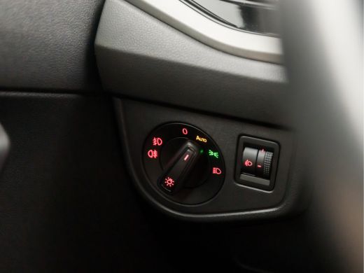 Volkswagen Polo 1.0 TSI Sportline (APPLE CARPLAY, GROOT NAVI, LM VELGEN, SPORTSTOELEN, ADAPTIVE CRUISE, NIEUWE AP... ActivLease financial lease