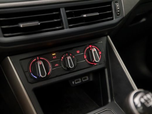 Volkswagen Polo 1.0 TSI Sportline (APPLE CARPLAY, GROOT NAVI, LM VELGEN, SPORTSTOELEN, ADAPTIVE CRUISE, NIEUWE AP... ActivLease financial lease