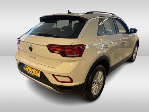 Volkswagen T-Roc 1.0 111PK TSI Life | Multimedia Pakket | Climate Control | ACC | Apple Carplay | ActivLease financial lease
