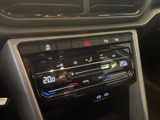 Volkswagen T-Roc 1.0 111PK TSI Life | Multimedia Pakket | Climate Control | ACC | Apple Carplay | ActivLease financial lease