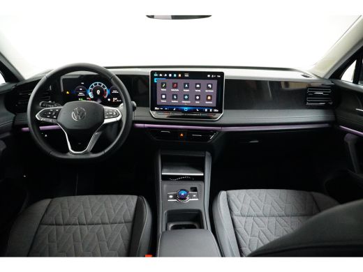 Volkswagen Tiguan Volkswagen 1.5eTSI 150PK DSG Life | Achteruitrijcamera | LED koplampen adaptief | Trekhaak elektr... ActivLease financial lease