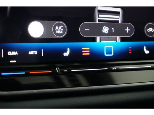 Volkswagen Tiguan Volkswagen 1.5eTSI 150PK DSG Life | Achteruitrijcamera | LED koplampen adaptief | Trekhaak elektr... ActivLease financial lease