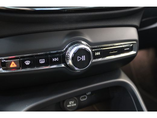 Volvo  C40 Volvo Extended Range 252PK Ultimate | Blis | Trekhaak | 360° | HK Audio | Stoelverw. | Power Seats ActivLease financial lease
