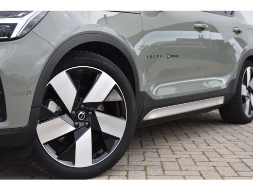 Volvo  C40 Volvo Ultimate Extended Range 82 kWh Tailord Wool | Heico | Harman Kardon | Pixel LED | Sage Gree... ActivLease financial lease