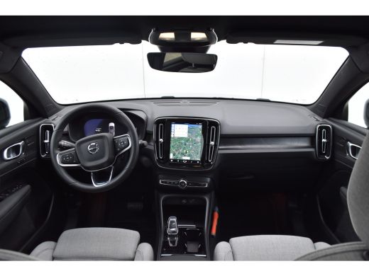 Volvo  C40 Volvo Ultimate Extended Range 82 kWh Tailord Wool | Heico | Harman Kardon | Pixel LED | Sage Gree... ActivLease financial lease