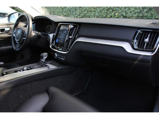 Volvo  V60 Volvo 2.0 T4 INSCRIPTION | 1e EIGENAAR! | PANODAK | POLESTAR ENGENEERED | LEDEREN MEMORY SEATS | ... ActivLease financial lease