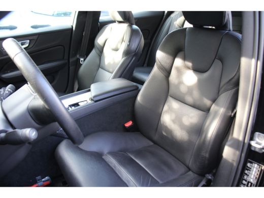 Volvo  V60 Volvo 2.0 T4 INSCRIPTION | 1e EIGENAAR! | PANODAK | POLESTAR ENGENEERED | LEDEREN MEMORY SEATS | ... ActivLease financial lease