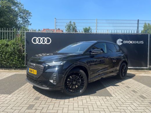 Audi Q4 e-tron 45 quattro Advanced edition 82 kWh | Assistentiepakket Plus | Zwart optiek | Comfortpakket/ 21 in... Audi Q4 e-tron 45 quattro Advanced edition 82 kWh | Assistentiepakket Plus | Zwart optiek | Comfortpakket/ 21 in...