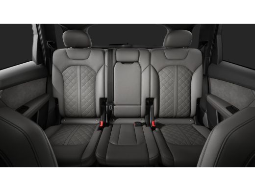 Audi Q7 Pro Line S Competition | Achterbank plus | Adaptive cruise control | LED-koplampen ActivLease financial lease