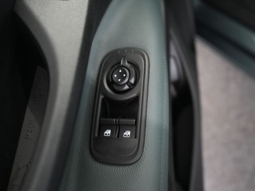 Fiat 500e Giorgio Armani | 10,25" touchscreen radio met Bluetooth, DAB & USB én Navigatie | 17" lichtmetale... ActivLease financial lease