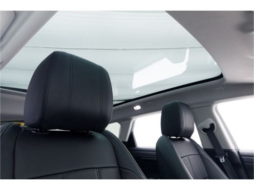 Land Rover Range Rover Evoque P300e S Panoramadak | Privacy Glass | Elektrische achterklep | 20 Inch ActivLease financial lease