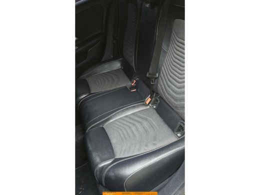 Mercedes A-Klasse 180 Business Solution AMG ActivLease financial lease