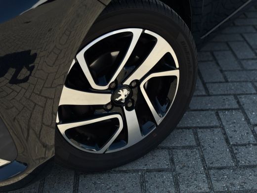 Peugeot 108 1.0 e-VTi Allure Camera achter | Apple carpay | Airco AUTO | Lichtmetalen velgen ActivLease financial lease