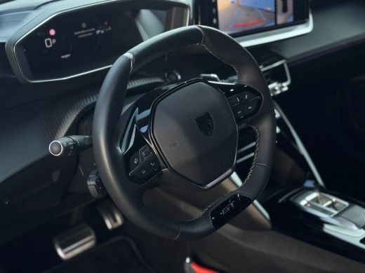 Peugeot 2008 GT 130pk | Achteruitrijcamera | Afwijkende dakkleur | Apple Carplay/Android Auto|telefoonintegrat... ActivLease financial lease