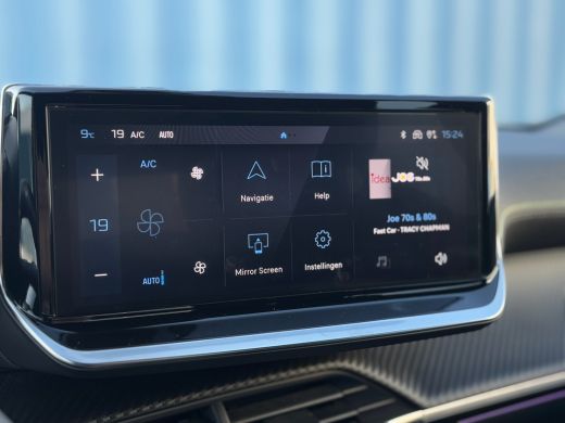 Peugeot 2008 GT 130pk | Achteruitrijcamera | Afwijkende dakkleur | Apple Carplay/Android Auto|telefoonintegrat... ActivLease financial lease