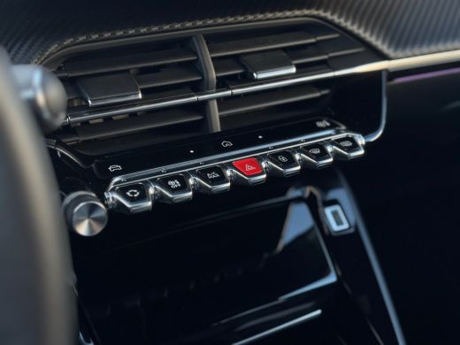 Peugeot 2008 GT 130pk | Achteruitrijcamera | Afwijkende dakkleur | Apple Carplay/Android Auto|telefoonintegrat... ActivLease financial lease