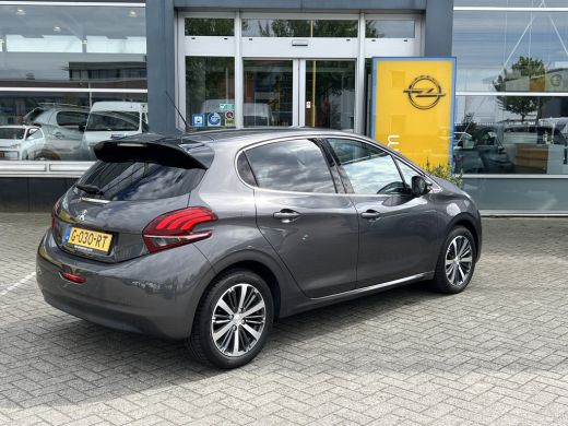 Peugeot 208 1.2 PureTech Allure | Achteruitrijcamera | Dimlichten automatisch | Parkeersensor achter ActivLease financial lease