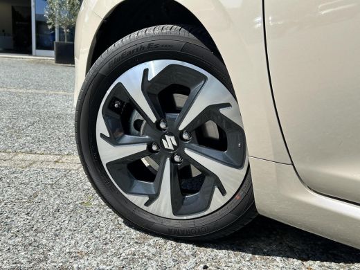 Suzuki Swift 1.2 Select Smart Hybrid **NAVIGATIE/ STOELVERWARMING/ APPLE CARPLAY & ANDROID AUTO/ DODEHOEKDETEC... ActivLease financial lease