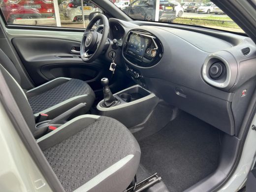 Toyota Aygo X 1.0 VVT-i MT Pulse Uit voorraad leverbaar ActivLease financial lease