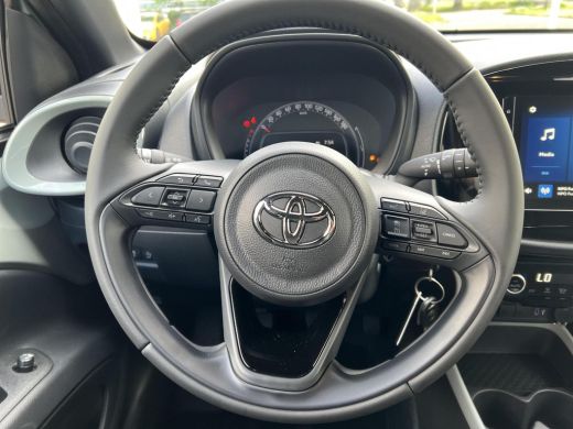 Toyota Aygo X 1.0 VVT-i MT Pulse Uit voorraad leverbaar ActivLease financial lease