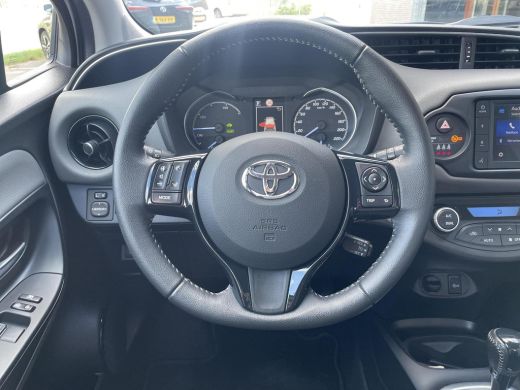 Toyota Yaris 1.5 Hybrid Dynamic ActivLease financial lease
