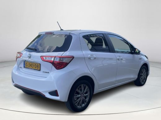 Toyota Yaris 1.5 Hybrid Dynamic ActivLease financial lease